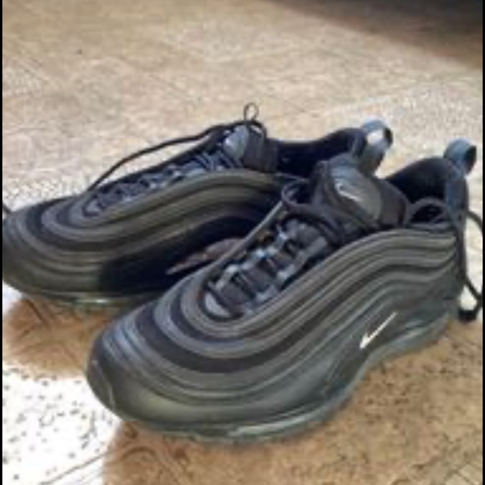 Nike air max 97s barely worn